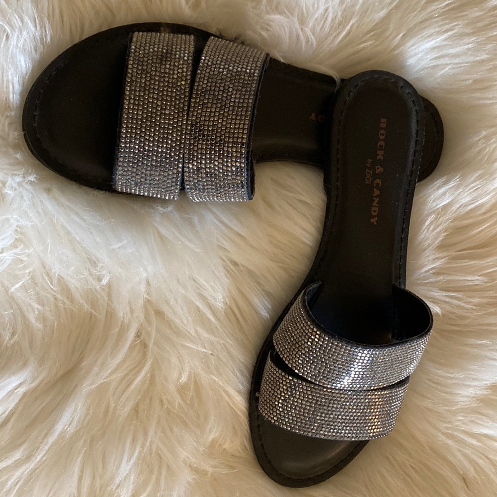 Black rock and candy flats with mini studs size 7 1/2